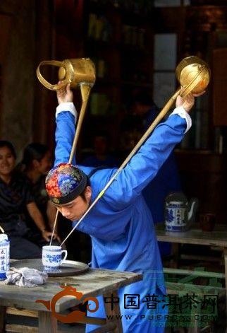 闽南工夫茶与川派长嘴壶，一场无声的江湖对决
